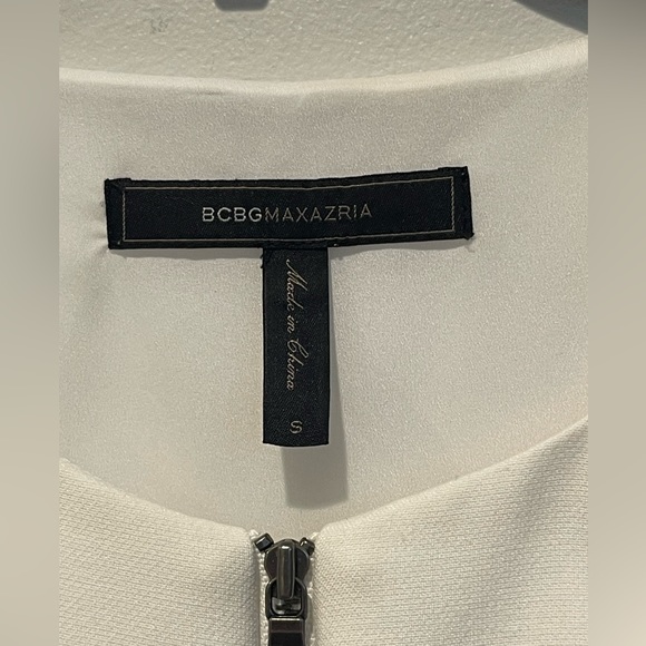 BCBG Abrielle Peplum Top in Cream - Picture 6 of 8